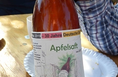 Apfelsaft aus eigener Ernte