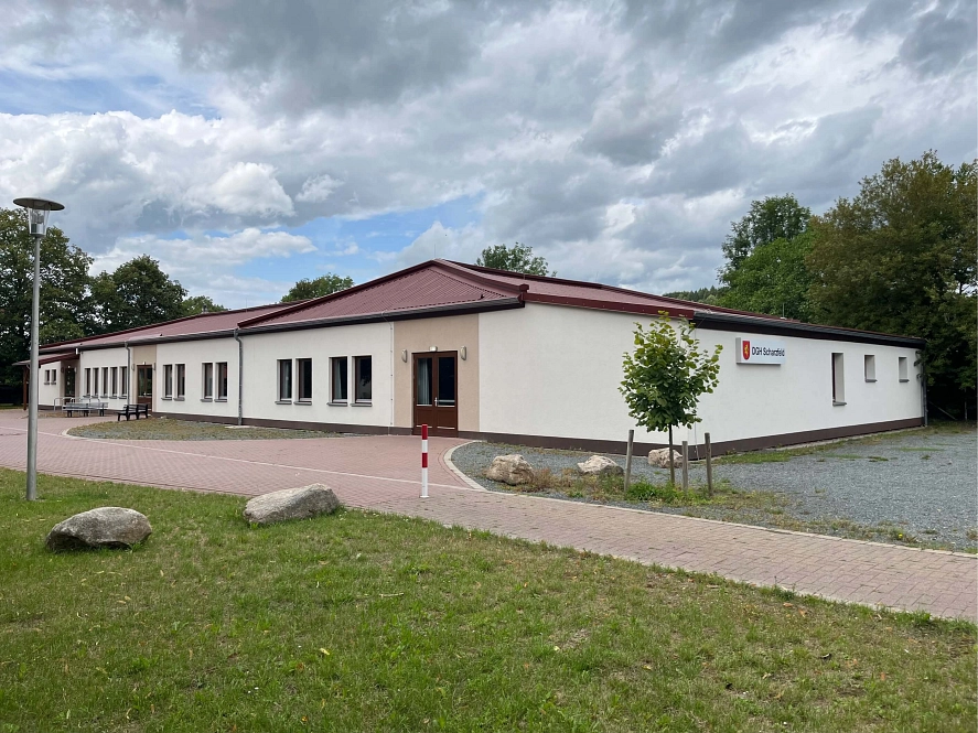 Das Dorfgemeinschaftshaus befindet sich Am Anger 3 in Scharzfeld und bietet ca. 43 Stellplätze für PKWs.&nbsp;&copy;&nbsp;Stadt Herzberg am Harz