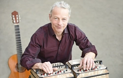 900003521_25580_oliver_jaeger_querformat_mittel.jpg